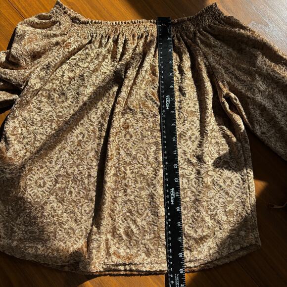 Curve Appeal Soft Crushed Velvet Off the Shoulder Top with Tie Sleeves Size M - Picture 6 of 9